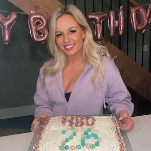 Meet your Posher, Emma